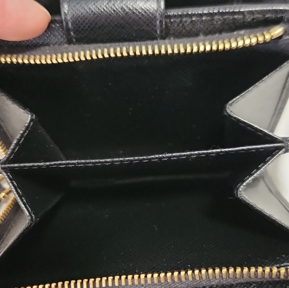 Prada wallet - Picture 4 of 4